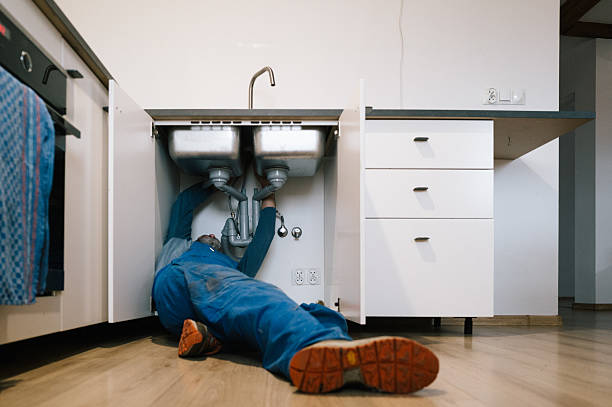 Professional Drain Cleaning technician working in Eldridge, IA